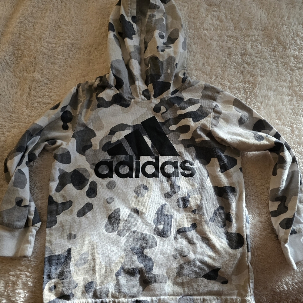 5t Adidas Camo Long Sleeve Hooded tshirr